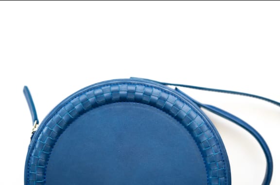 BOLSA CROSSBODY CIRCULAR AZUL